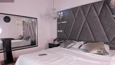 Janna online show from 03-17-26, 03:55