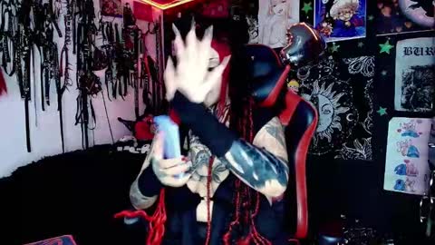 Snapshot of janna_ink chatting on 12-03-25, 09:57 online show from 12-03-25, 09:57