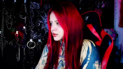 Snapshot of janna_ink chatting on 06-05-26, 04:52 online show from 06-05-26, 04:52