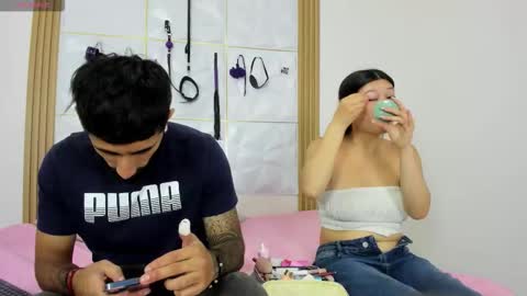 Snapshot of jaryandnick_smith chatting on 10-17-25, 05:21 jaryandnick_smith online show from 10-17-25, 05:21