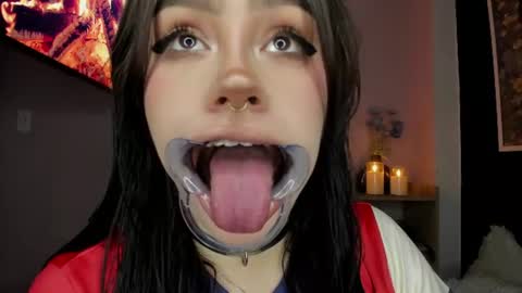Maria online show from 06-18-26, 02:45