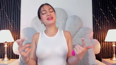 Jaslyn online show from 04-17-26, 05:16