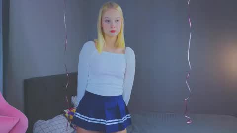 Snapshot of jasmibaby chatting on 02-19-26, 05:36 Jasmi online show from 02-19-26, 05:36