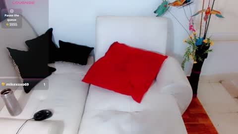 Snapshot of jasmimvega chatting on 01-18-25, 04:59 jasmim online show from 01-18-25, 04:59