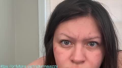 Snapshot of jasmin420r chatting on 02-15-26, 06:15 jasmin420r online show from 02-15-26, 06:15