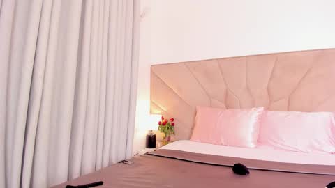 Snapshot of jasmin_melons chatting on 10-22-25, 04:24 jasmin_melons online show from 10-22-25, 04:24