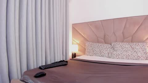 Snapshot of jasmin_melons chatting on 11-27-25, 04:03 jasmin_melons online show from 11-27-25, 04:03