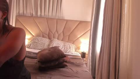 jasmin_melons online show from 06-18-26, 10:52