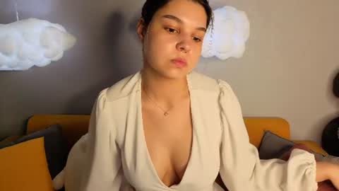 Jasmine Burke online show from 06-22-26, 01:18