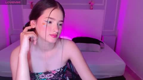 Snapshot of jasminebella0 chatting on 03-02-25, 08:40 Jazmin online show from 03-02-25, 08:40