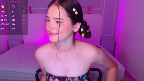 Snapshot of jasminebella0 chatting on 03-02-25, 11:42 Jazmin online show from 03-02-25, 11:42