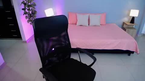 Snapshot of jasminecampbell chatting on 02-06-26, 01:47 Instagram jasminecampbell1 online show from 02-06-26, 01:47