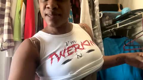 Snapshot of jasminekay chatting on 01-03-25, 06:35 JasmineKay online show from 01-03-25, 06:35