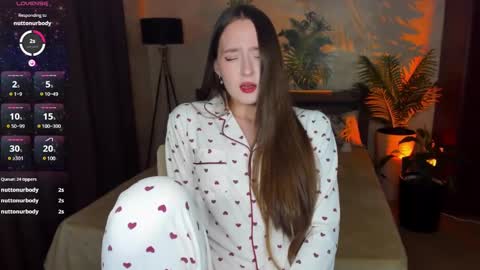 Snapshot of jasminelorens chatting on 01-15-25, 11:21 Jasmine online show from 01-15-25, 11:21