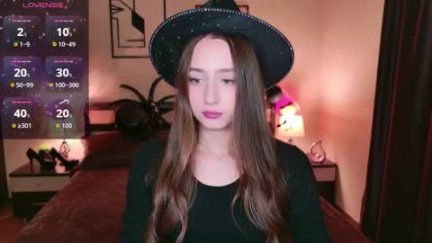 Snapshot of jasminelorens chatting on 10-29-25, 10:06 Jasmine online show from 10-29-25, 10:06