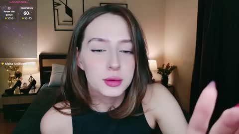 Snapshot of jasminelorens chatting on 12-23-25, 10:13 Jasmine online show from 12-23-25, 10:13