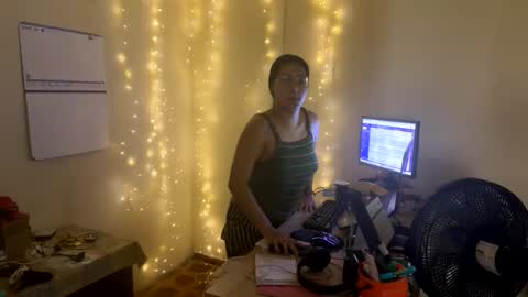 Jasmine online show from 02-25-26, 12:37