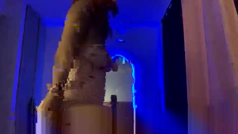 Snapshot of jasminneblair chatting on 09-12-25, 05:07 Jasminne online show from 09-12-25, 05:07