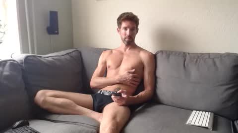 Snapshot of jasonberg29 chatting on 09-20-25, 10:27 Jason online show from 09-20-25, 10:27