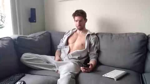 Snapshot of jasonberg29 chatting on 12-21-25, 10:33 Jason online show from 12-21-25, 10:33