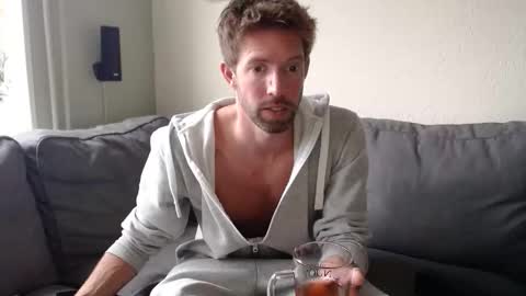 Snapshot of jasonberg29 chatting on 02-15-26, 02:03 Jason online show from 02-15-26, 02:03