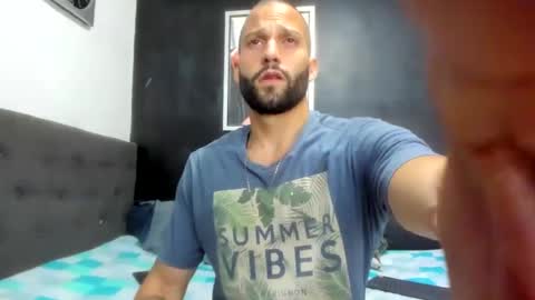 Snapshot of jasonmartiinez chatting on 09-11-25, 06:13 online show from 09-11-25, 06:13