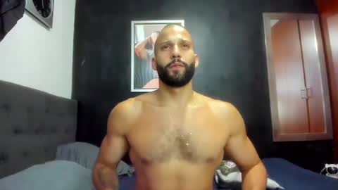 Snapshot of jasonmartiinez chatting on 09-25-25, 07:28 online show from 09-25-25, 07:28