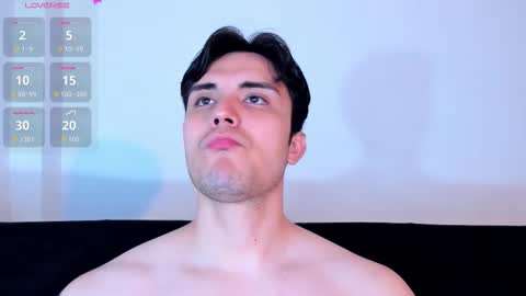 Snapshot of jasonxd98 chatting on 10-31-25, 01:28 Jason online show from 10-31-25, 01:28