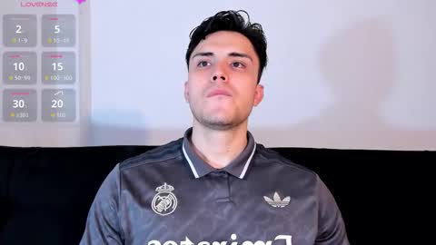 Snapshot of jasonxd98 chatting on 11-14-25, 01:04 Jason online show from 11-14-25, 01:04