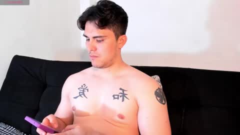 Snapshot of jasonxd98 chatting on 02-12-26, 02:50 Jason online show from 02-12-26, 02:50