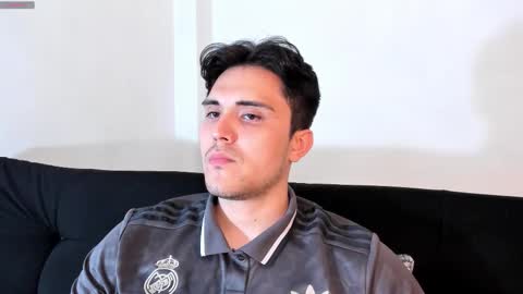 Snapshot of jasonxd98 chatting on 02-17-26, 01:24 Jason online show from 02-17-26, 01:24