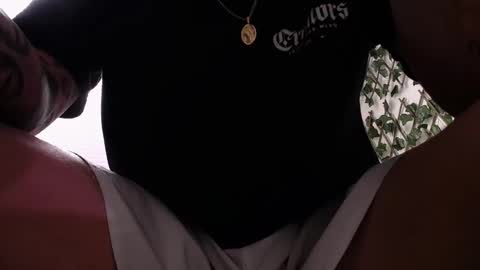 Snapshot of jasson_king01 chatting on 02-18-25, 04:59 JKing online show from 02-18-25, 04:59