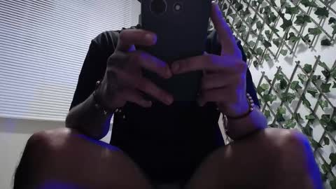 Snapshot of jasson_king01 chatting on 03-07-25, 02:36 JKing online show from 03-07-25, 02:36