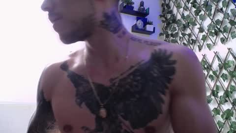 Snapshot of jasson_king01 chatting on 03-12-25, 08:10 JKing online show from 03-12-25, 08:10