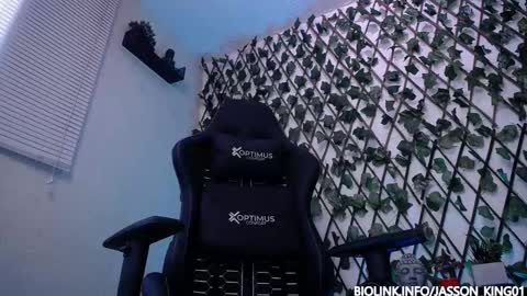 Snapshot of jasson_king01 chatting on 10-08-25, 11:19 JKing online show from 10-08-25, 11:19