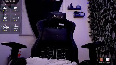 Snapshot of jasson_king01 chatting on 01-07-26, 12:46 JKing online show from 01-07-26, 12:46