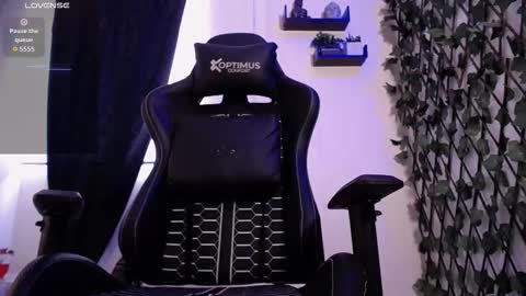 Snapshot of jasson_king01 chatting on 01-10-26, 02:19 JKing online show from 01-10-26, 02:19