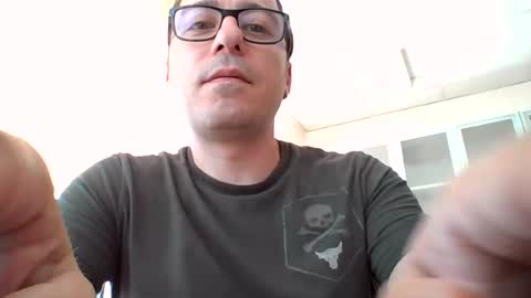 Snapshot of javelin83 chatting on 07-06-26, 11:40 Javelin83 online show from 07-06-26, 11:40
