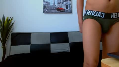 javier288038 online show from 09-28-25, 12:10