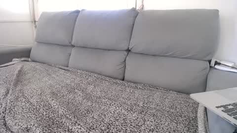 Javier  online show from 01-12-25, 03:36