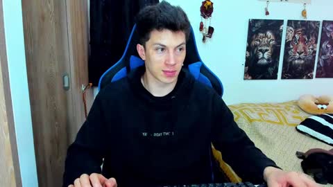 Snapshot of javiersexymann chatting on 01-16-25, 06:27 Javier online show from 01-16-25, 06:27