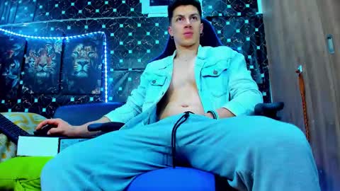 Snapshot of javiersexymann chatting on 09-25-25, 11:30 Javier online show from 09-25-25, 11:30