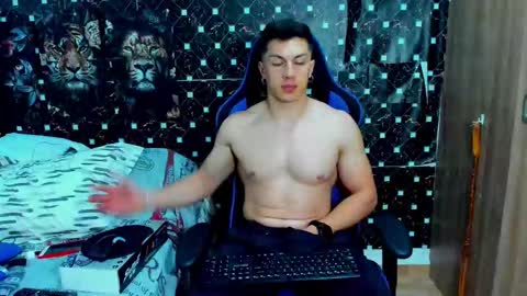 Snapshot of javiersexymann chatting on 02-03-26, 05:05 Javier online show from 02-03-26, 05:05