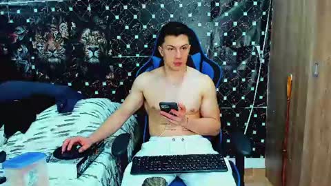 Javier online show from 06-30-26, 05:08