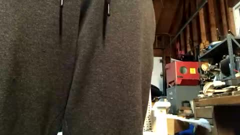 Snapshot of jawssharkparty chatting on 10-17-25, 04:15 Jaws online show from 10-17-25, 04:15