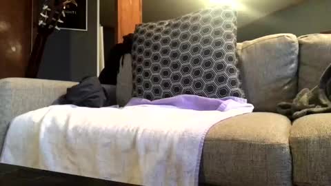 Snapshot of jawssharkparty chatting on 11-18-25, 07:29 Jaws online show from 11-18-25, 07:29