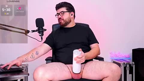 Jax Luna online show from 01-30-25, 05:52