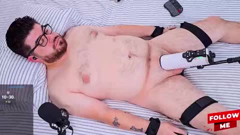 Jax Luna online show from 10-28-25, 04:49