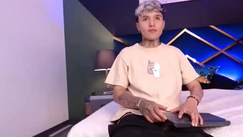 JAX online show from 01-18-26, 03:43