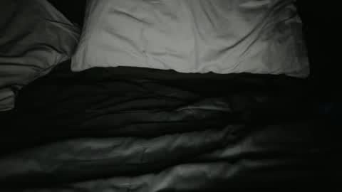 Snapshot of jaxx2000 chatting on 12-04-25, 09:40 Jaxx online show from 12-04-25, 09:40